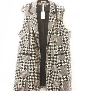 New Long sleeveless cardigan